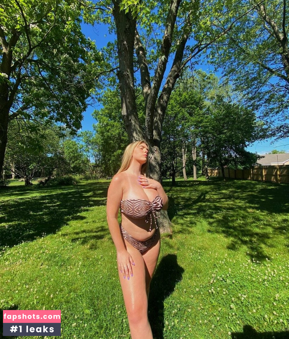 Sierra Bellingar gallery photo #109