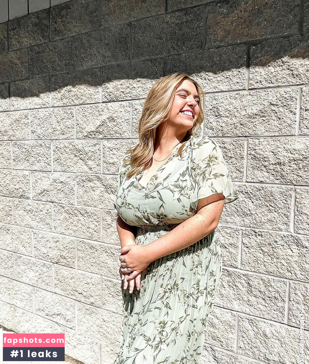 Sierra Bellingar gallery photo #15