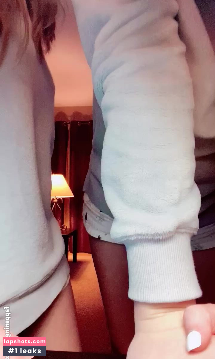 Sierra Bellingar gallery photo #40