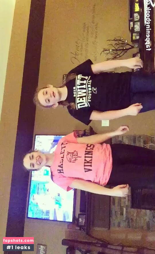 Sierra Bellingar gallery photo #45