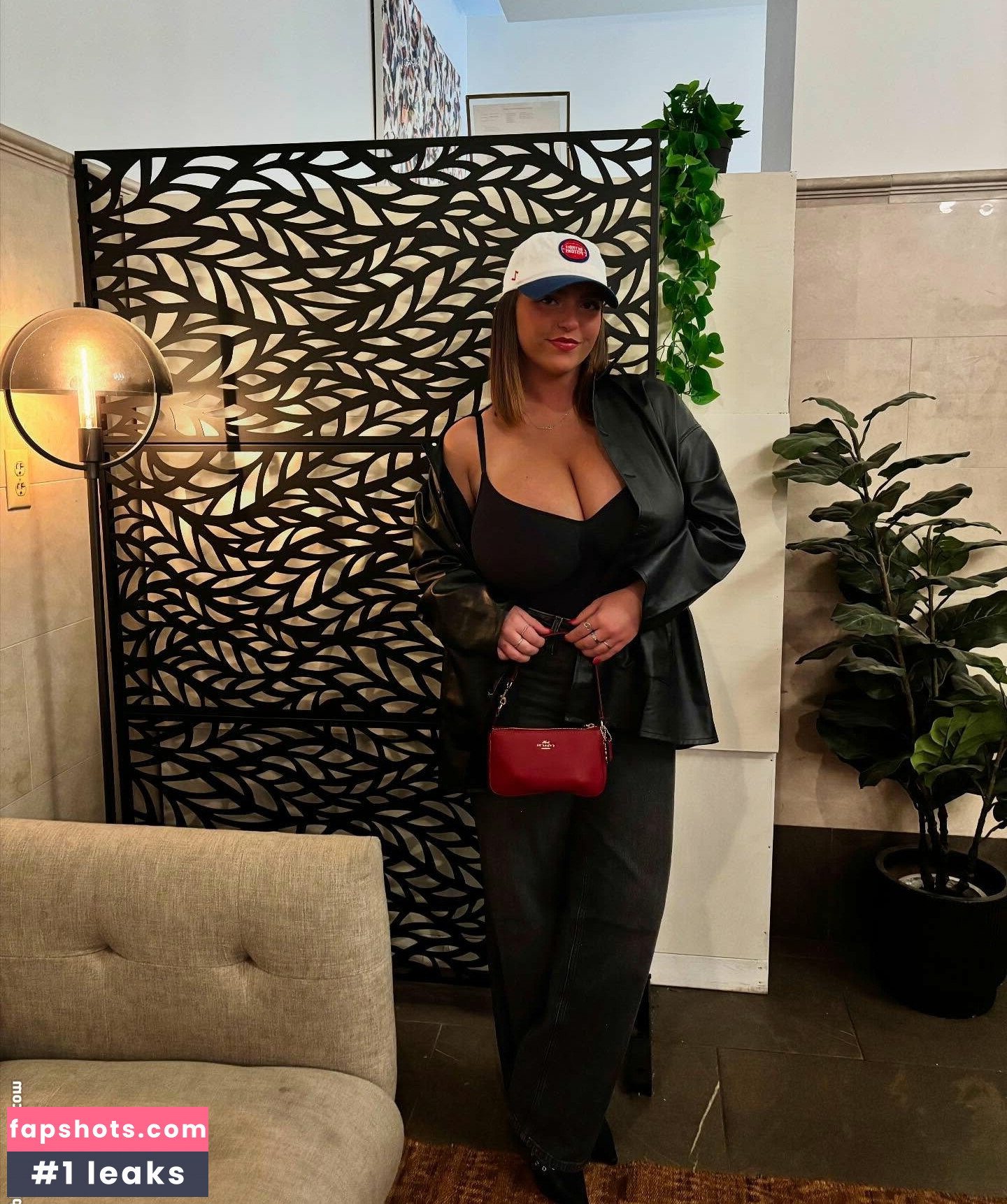 Sierra Bellingar gallery photo #6