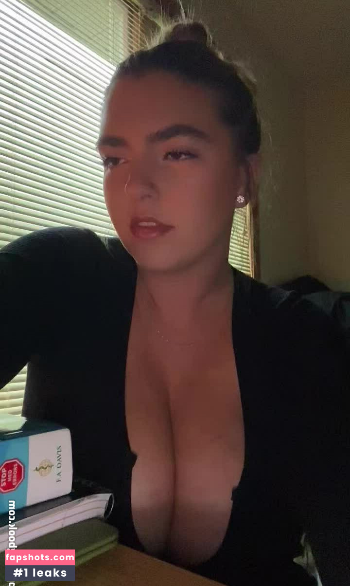 Sierra Bellingar gallery photo #56