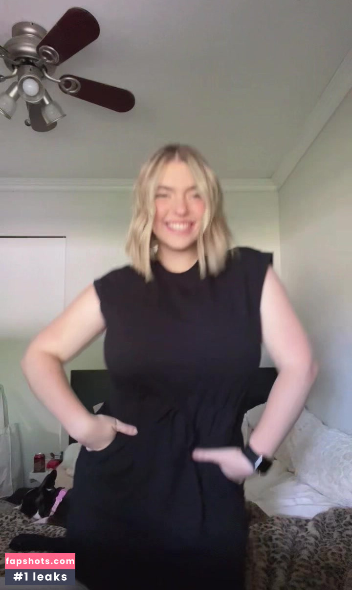 Sierra Bellingar gallery photo #57