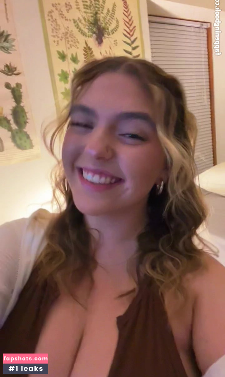 Sierra Bellingar gallery photo #61