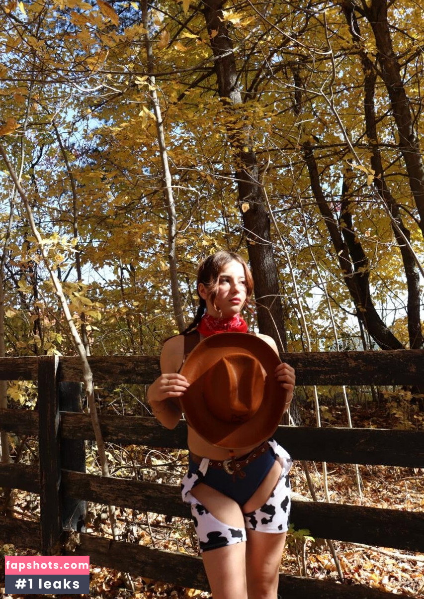 Sierra Cabot gallery photo #861