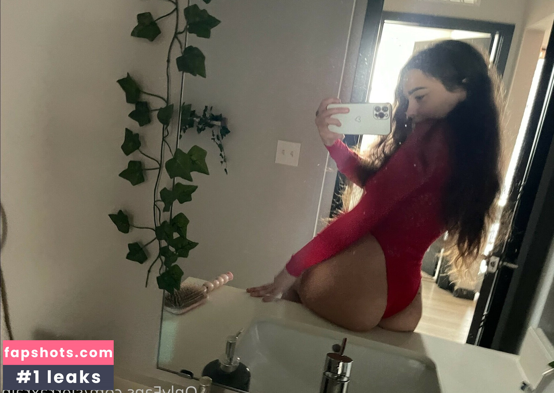 Sierra Rain gallery photo #205