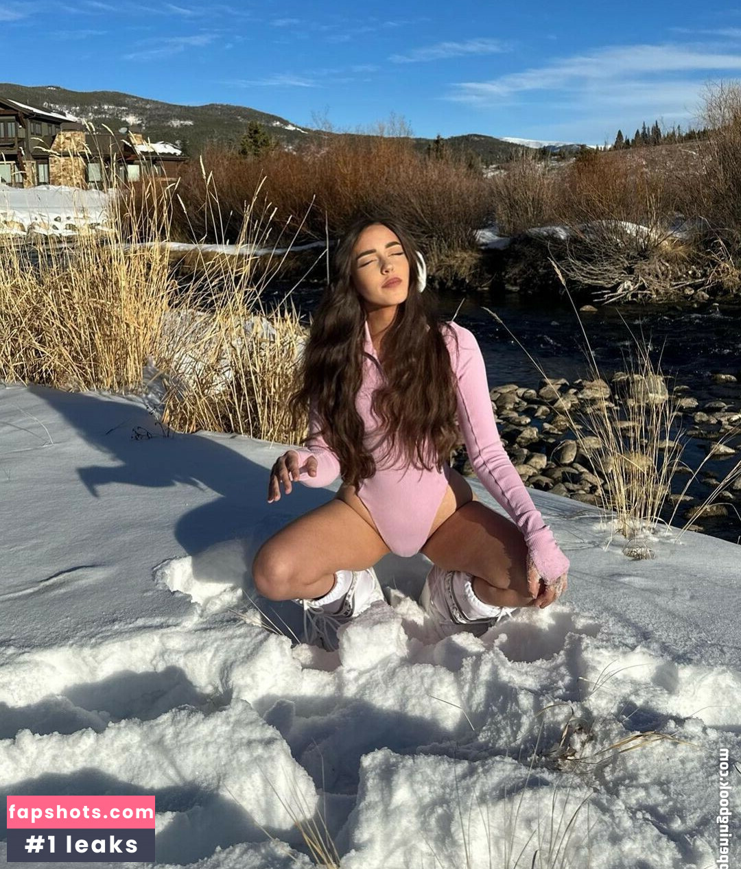 Sierra Rain gallery photo #25