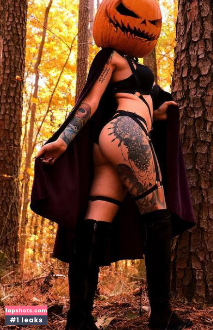 Sierra Strange gallery photo #4