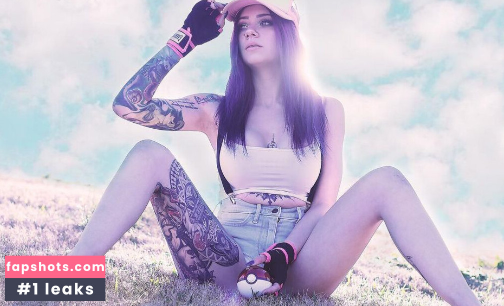 Sierra Strange gallery photo #5