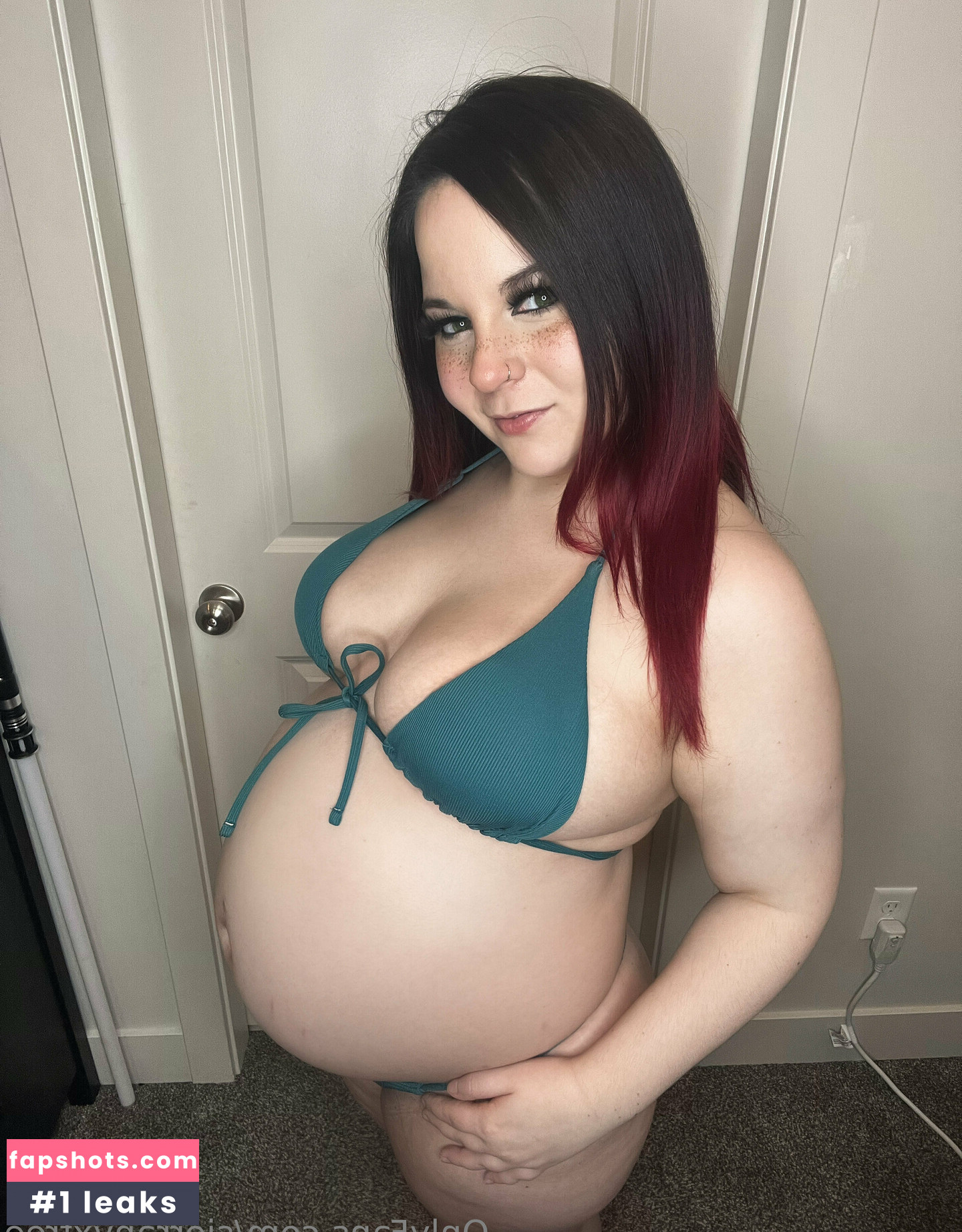 sierranyxfree nude babe gallery