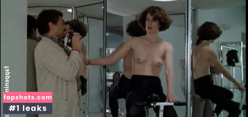 Sigourney Weaver gallery photo #111