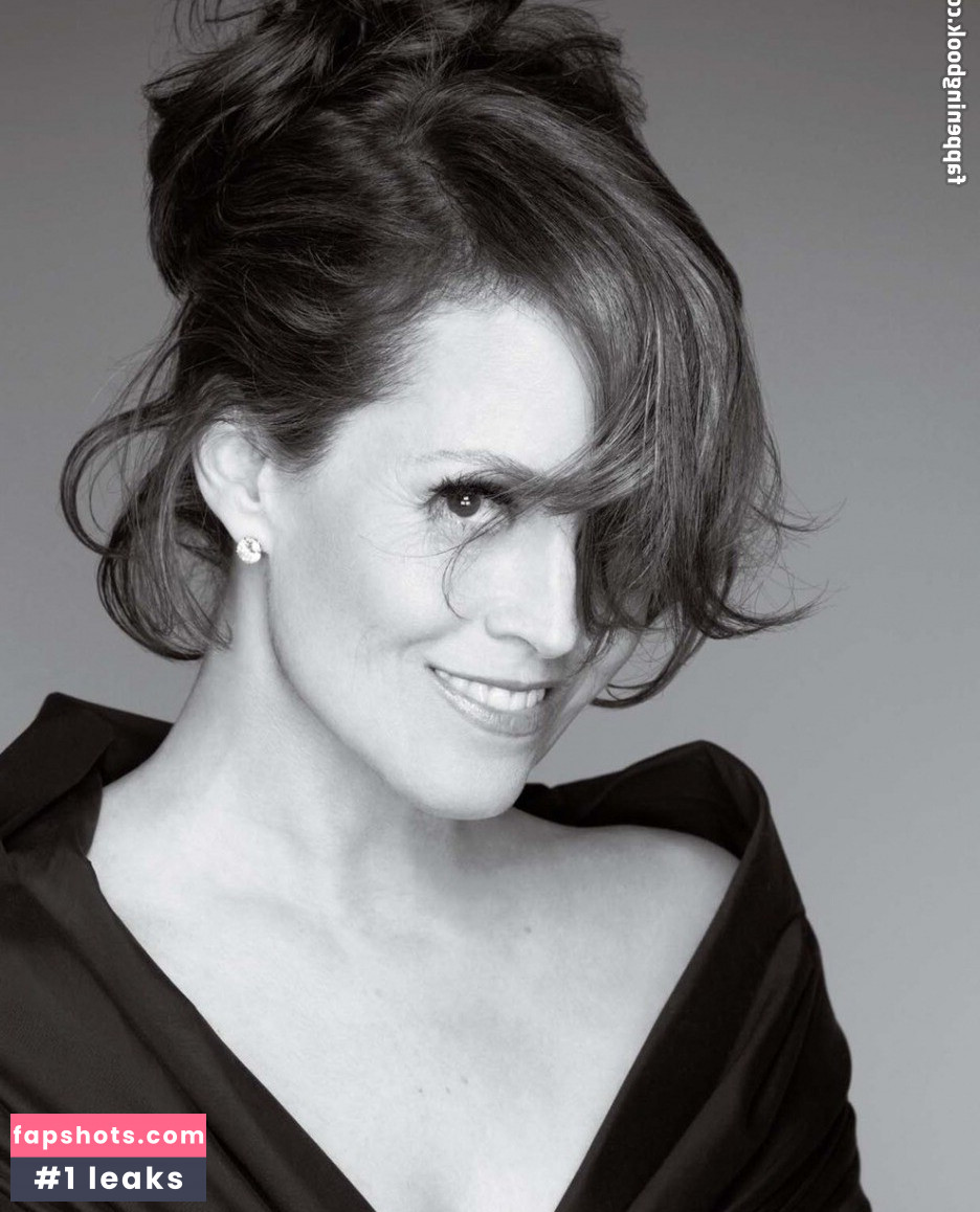 Sigourney Weaver gallery photo #3