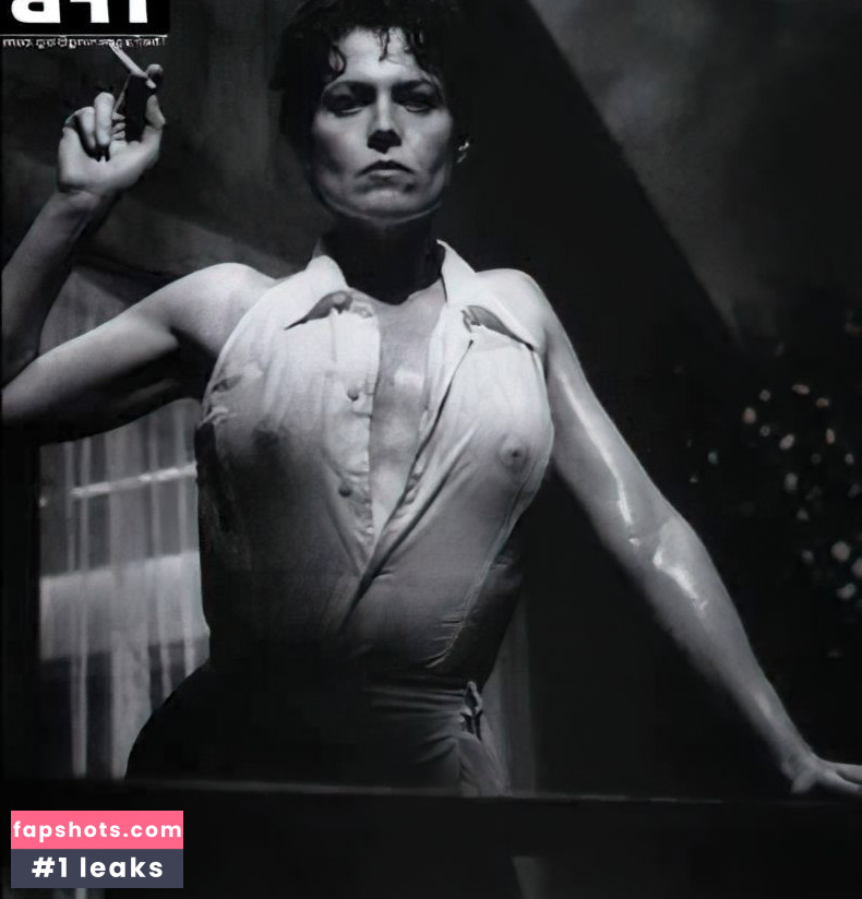 Sigourney Weaver gallery photo #24