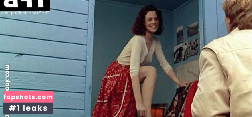 Sigourney Weaver gallery photo #26