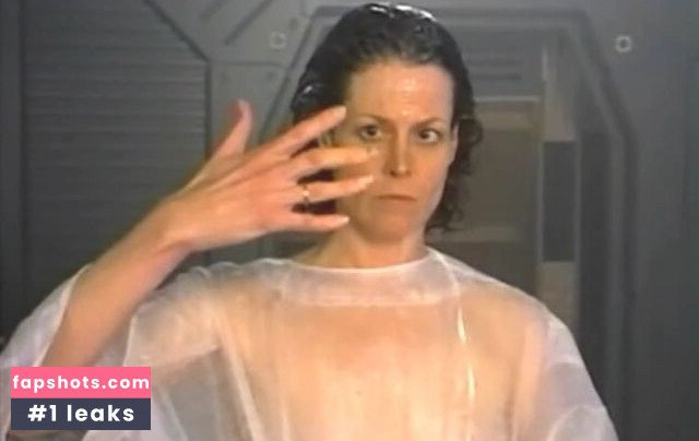 Sigourney Weaver gallery photo #7