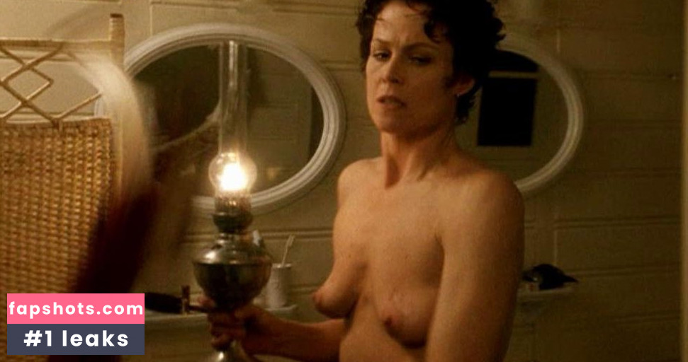 Sigourney Weaver gallery photo #79