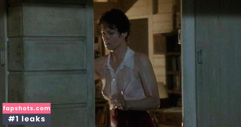Sigourney Weaver gallery photo #82