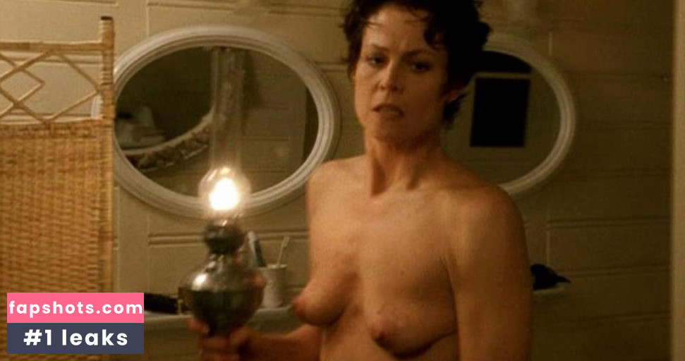 Sigourney Weaver gallery photo #83