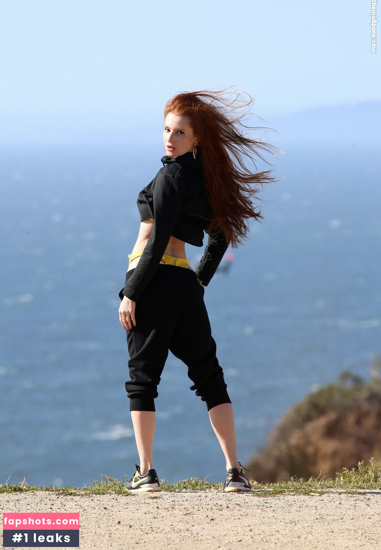 Silence Nicole gallery photo #19