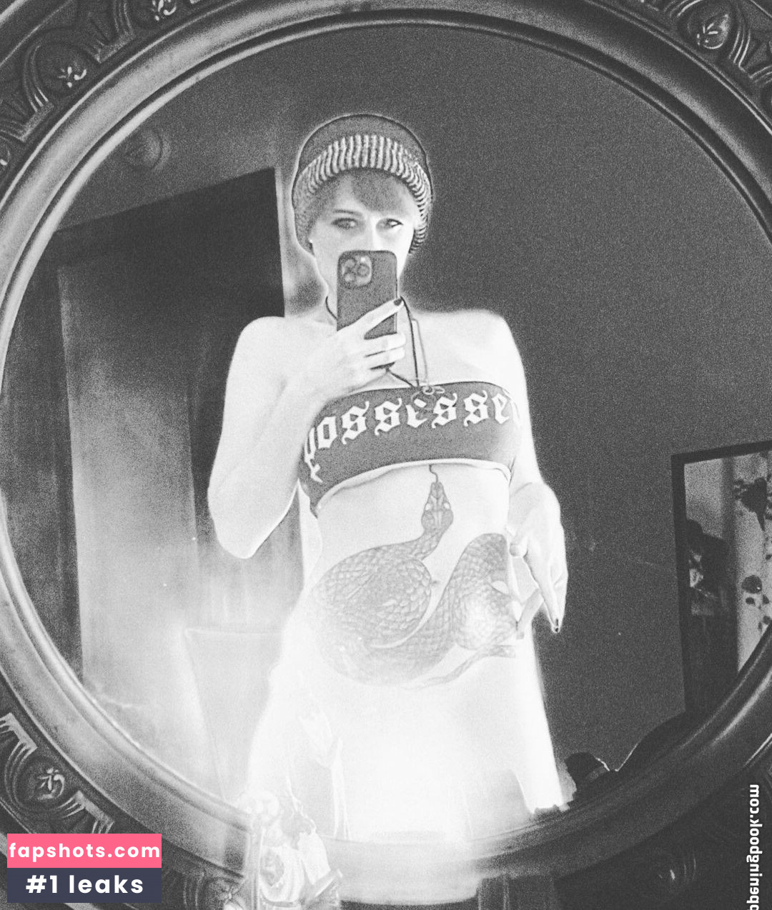 SilentMary gallery photo #36