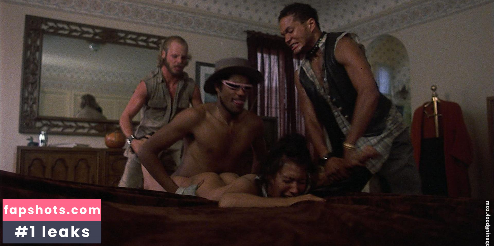 Silvana Gallardo gallery photo #11