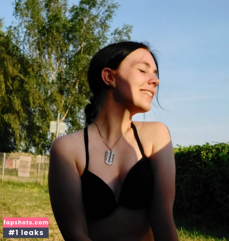 silversparkles nude babe gallery