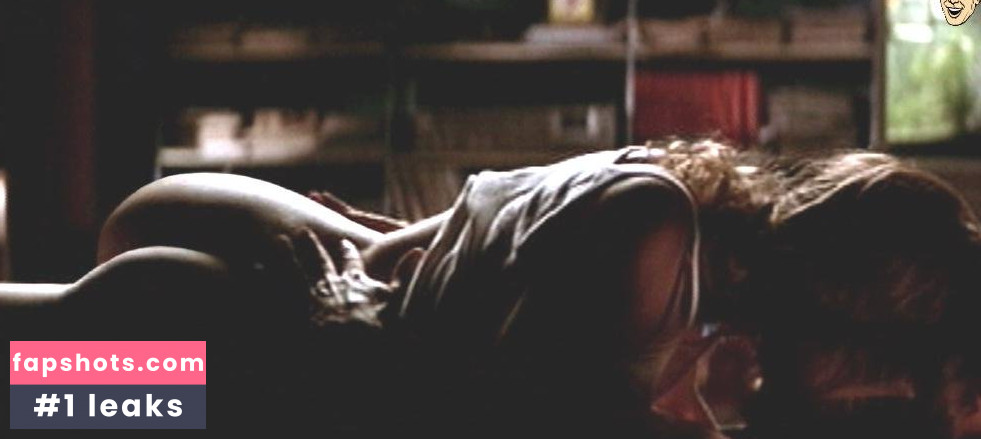 Silvia Abascal gallery photo #6