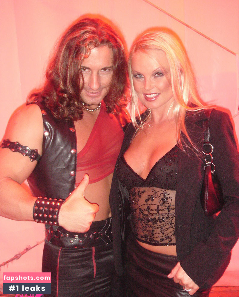 Silvia Saint Nahé úniky fotek pouze od fanoušků #104 - Fapshots