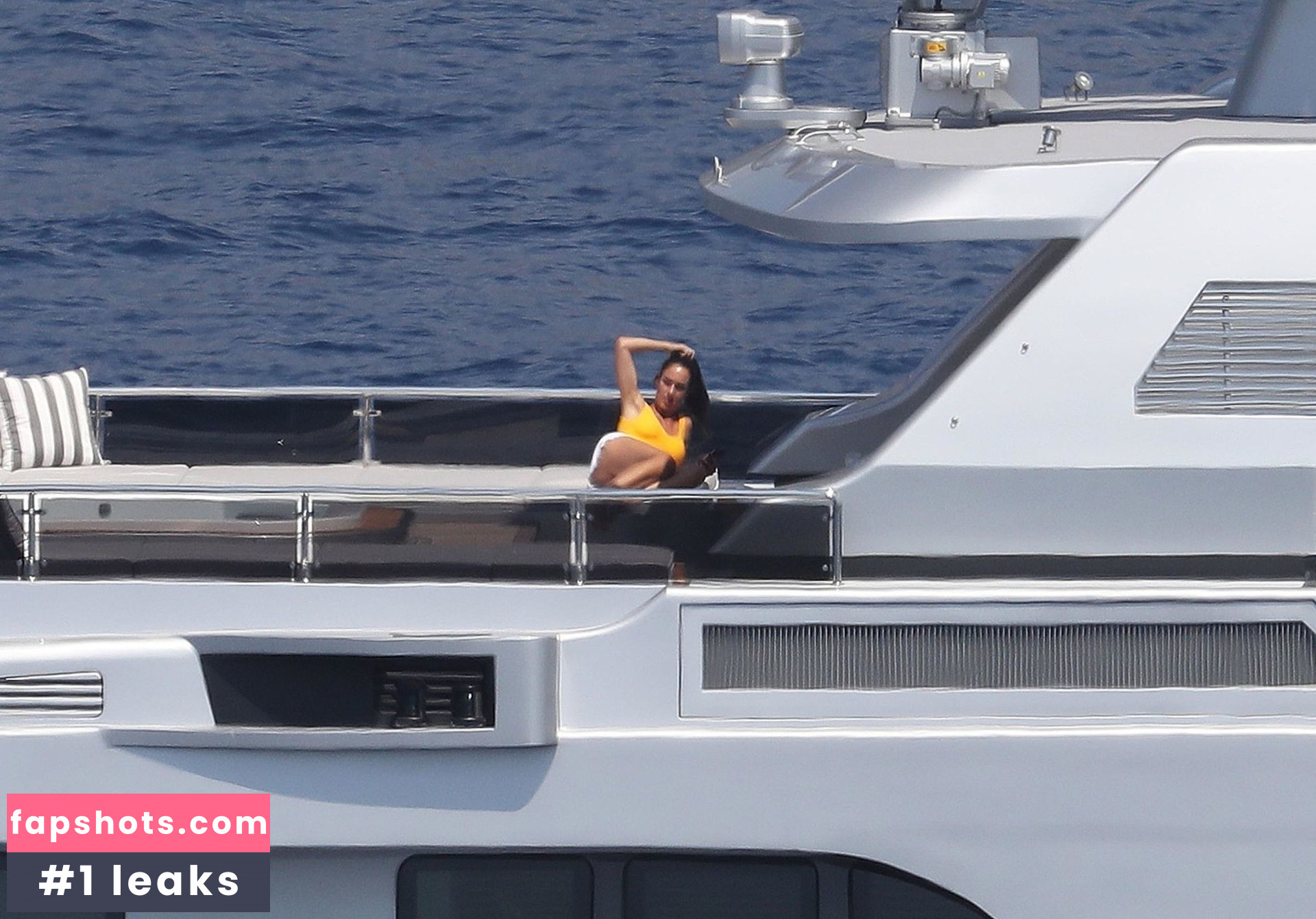 Silvia Toffanin gallery photo #11