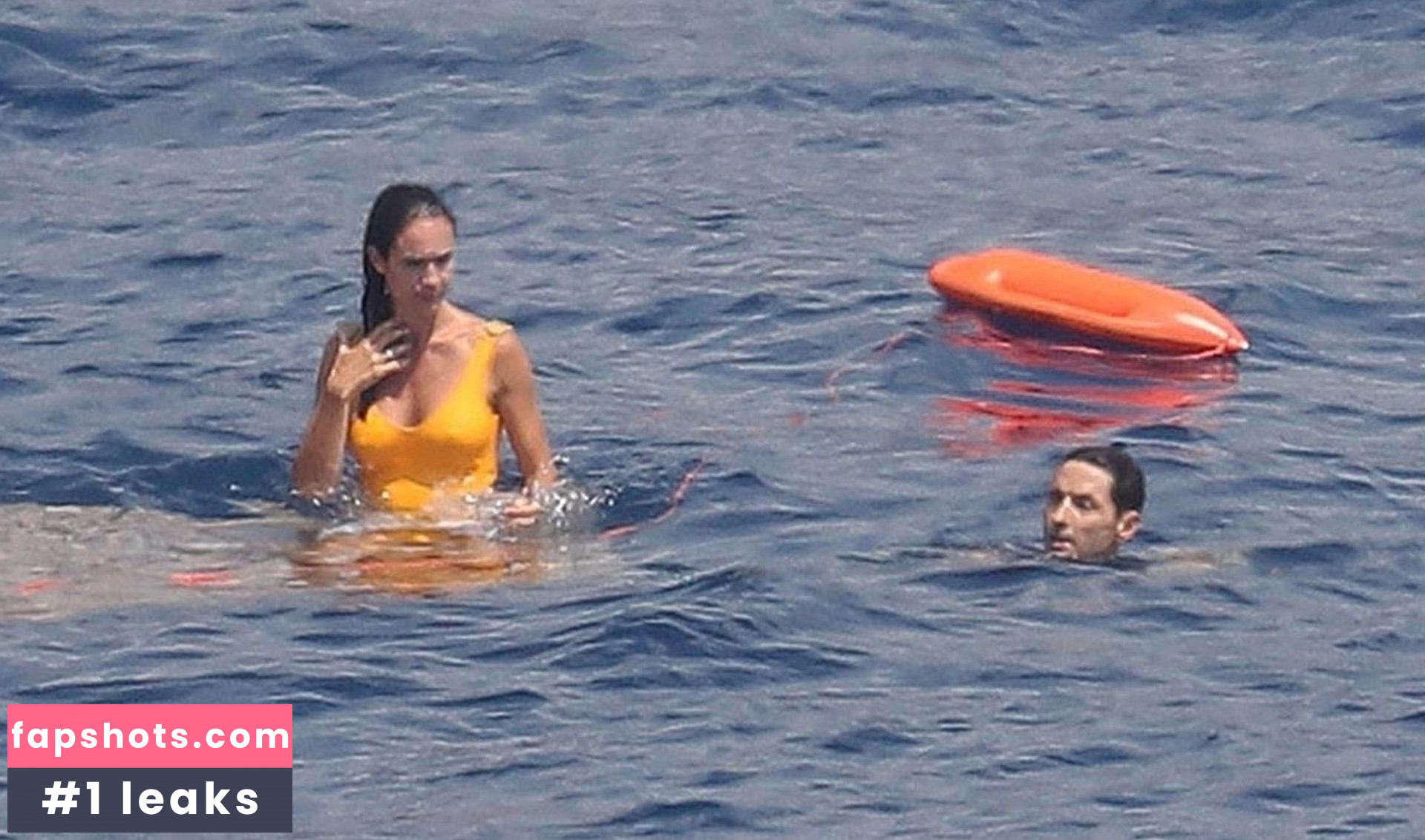 Silvia Toffanin gallery photo #22