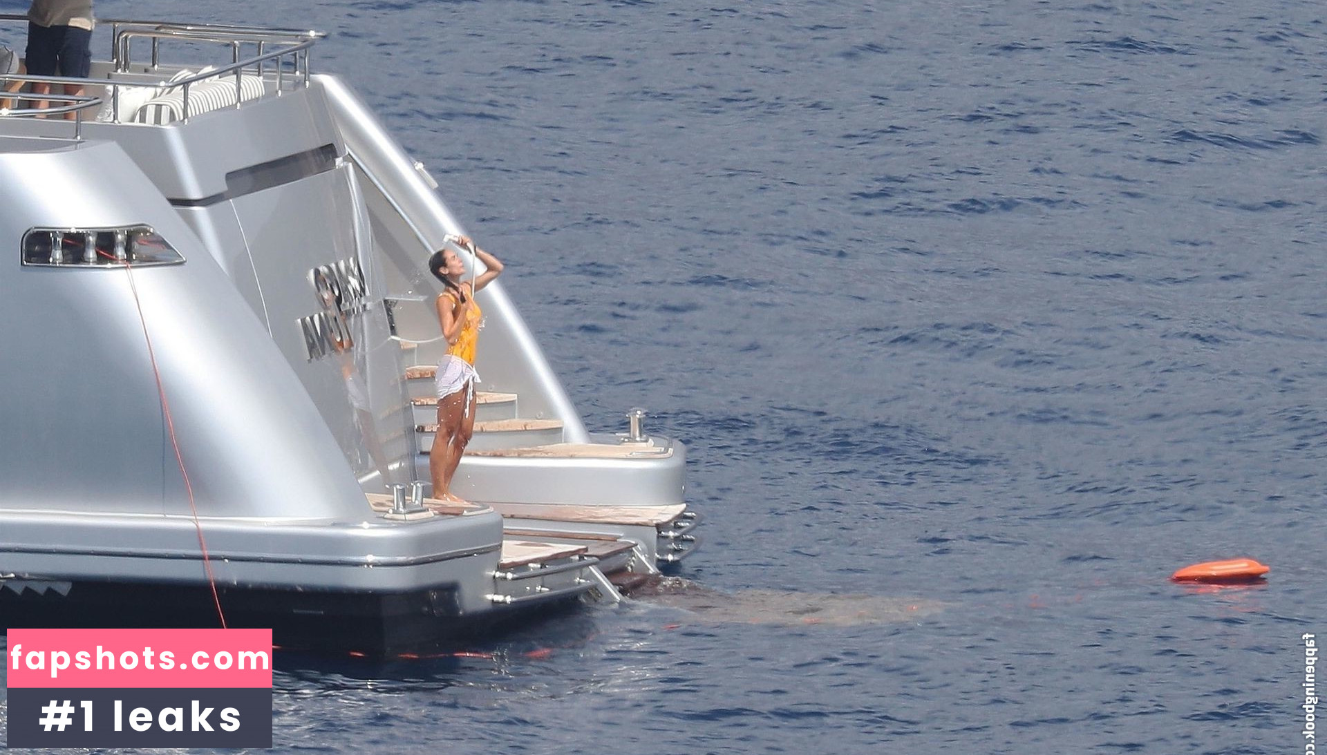 Silvia Toffanin gallery photo #29