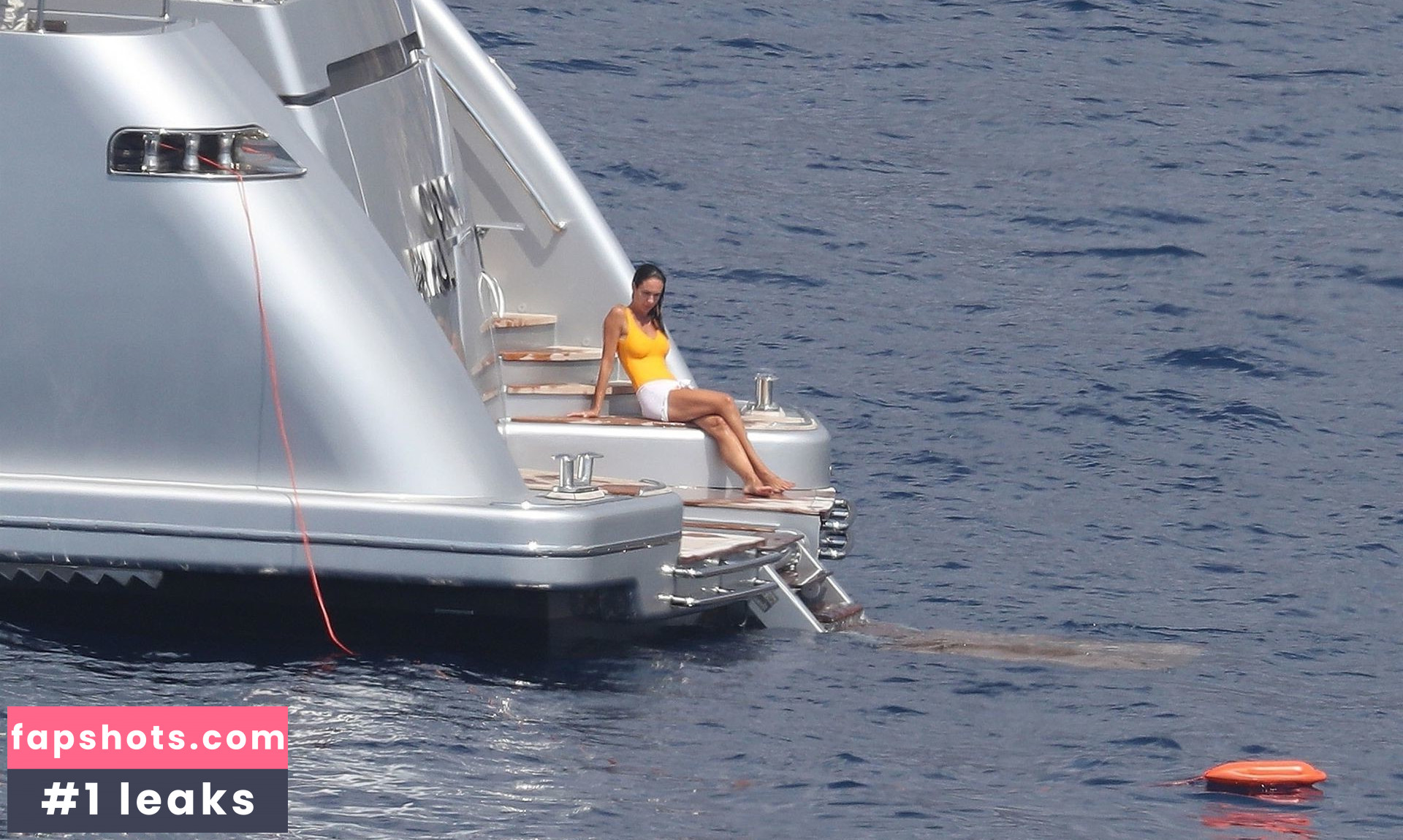 Silvia Toffanin gallery photo #37