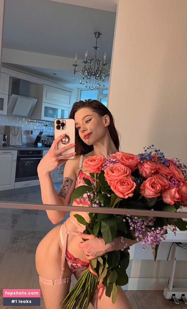 SimensSofia Nude Leaks OnlyFans Photos #127 - LeakJerk