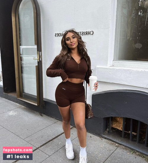 simmykk Nude Leaks OnlyFans - Fapshots