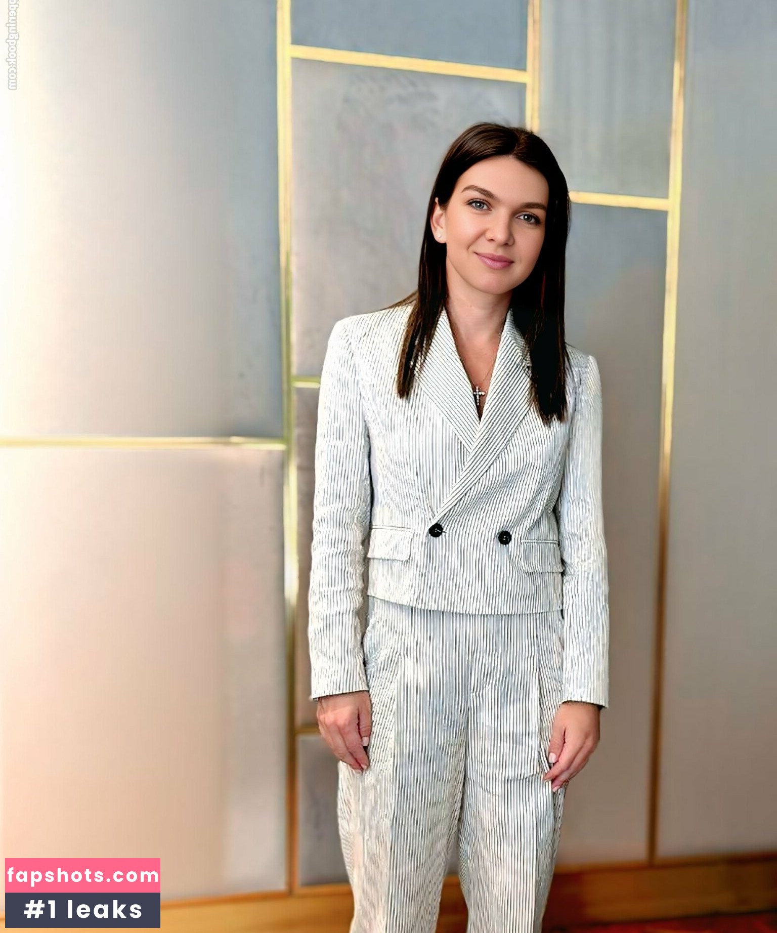 Simona Halep gallery photo #3