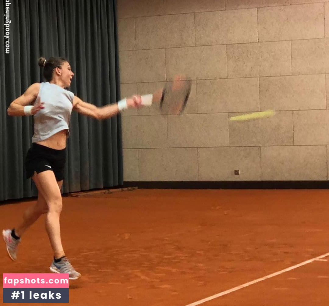 Simona Halep gallery photo #48