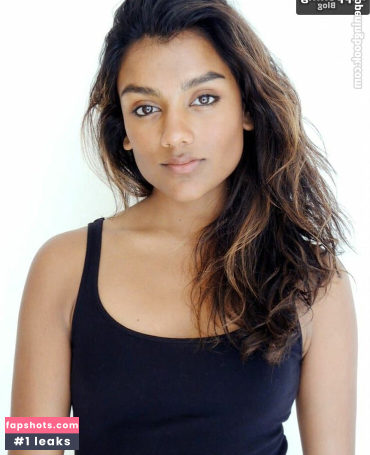 Simone Ashley Nahé úniky fotek pouze od fanoušků #56 - Fapshots