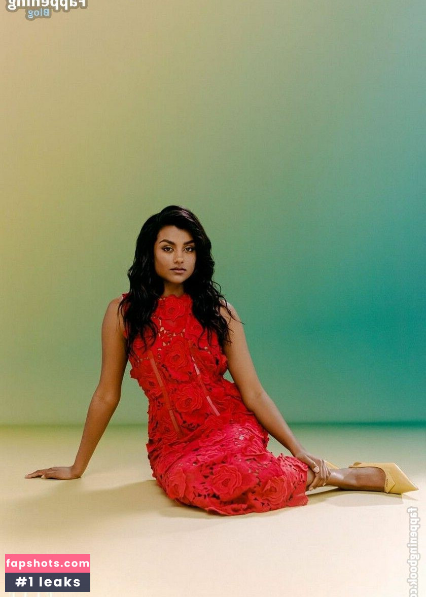 Simone Ashley Nahé úniky fotek pouze od fanoušků #70 - Fapshots