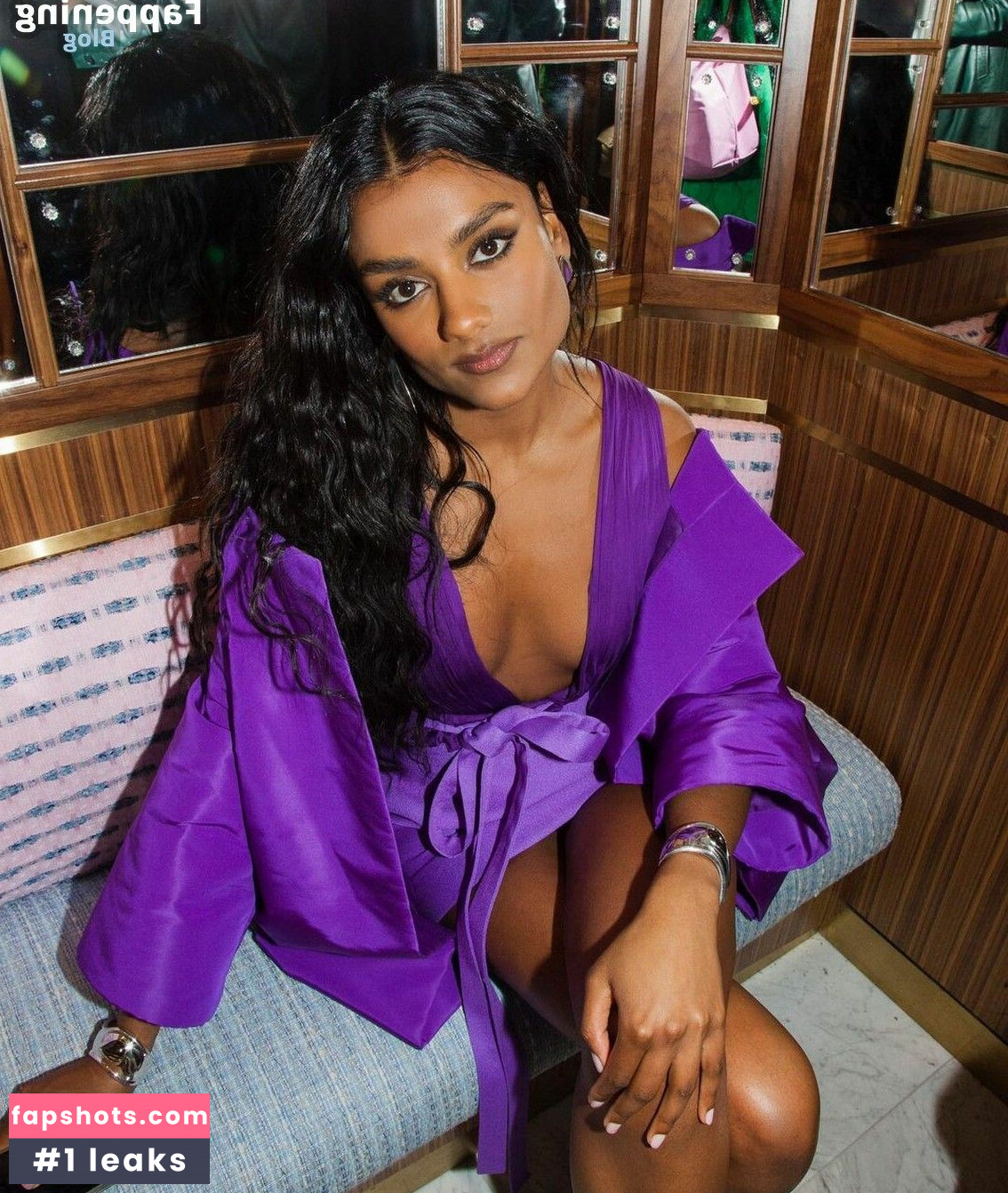 Simone Ashley Nahé úniky fotek pouze od fanoušků #76 - Fapshots