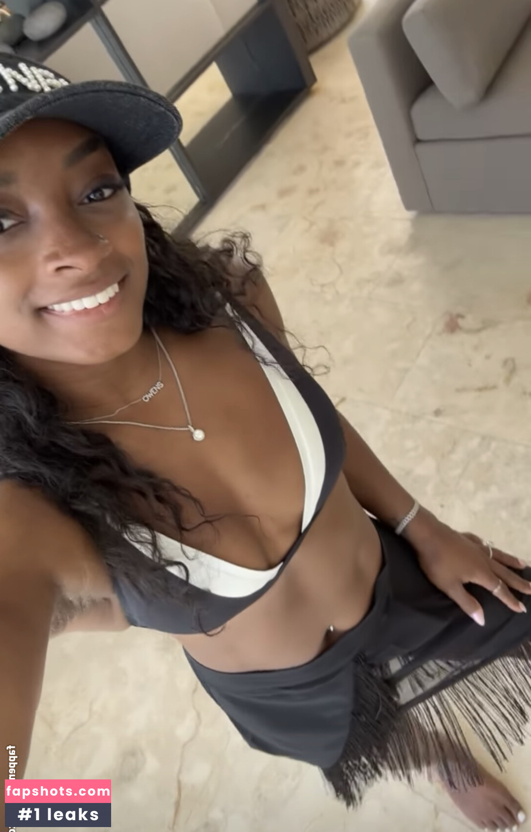 Simone Biles gallery photo #102