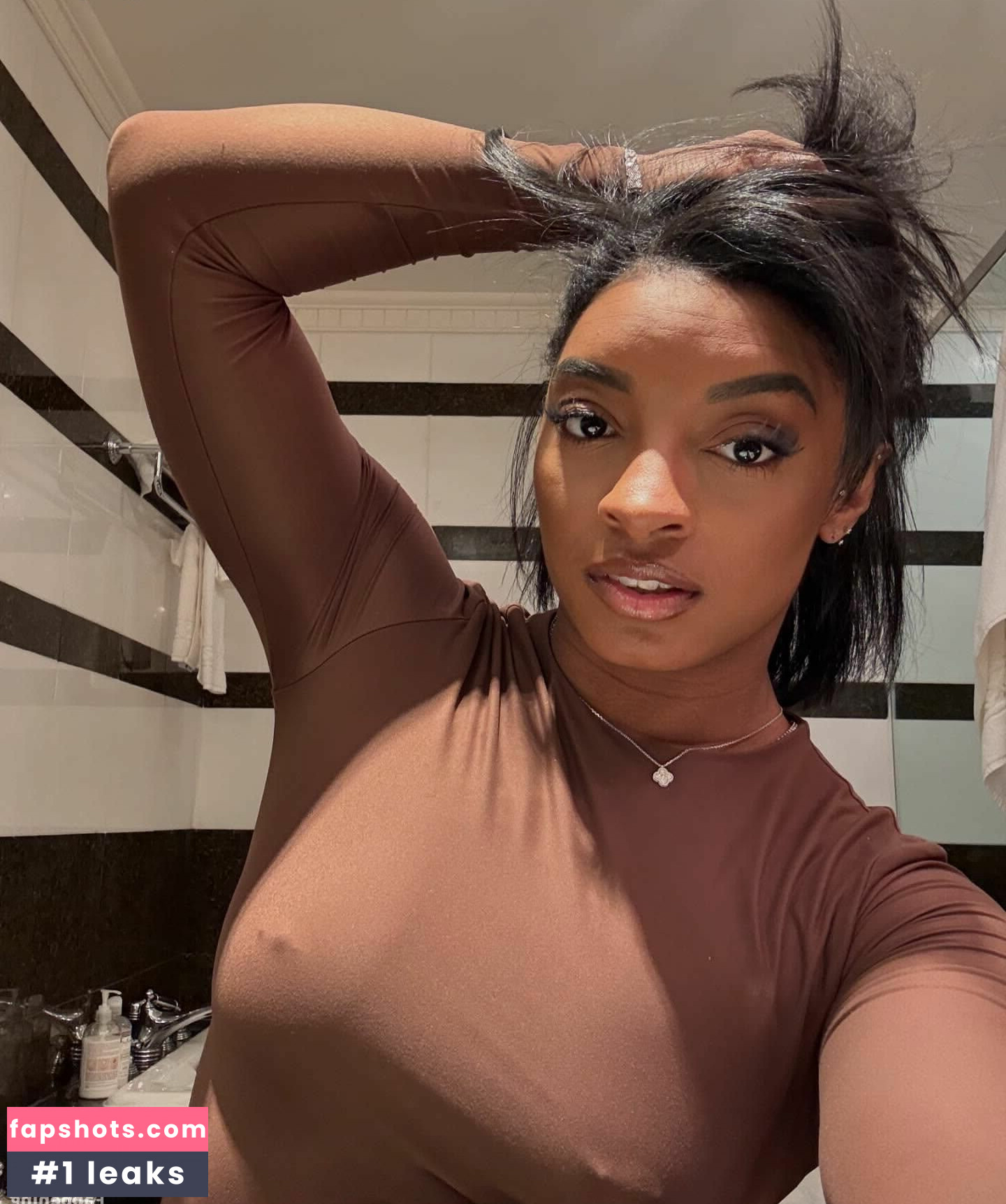 Simone Biles gallery photo #34