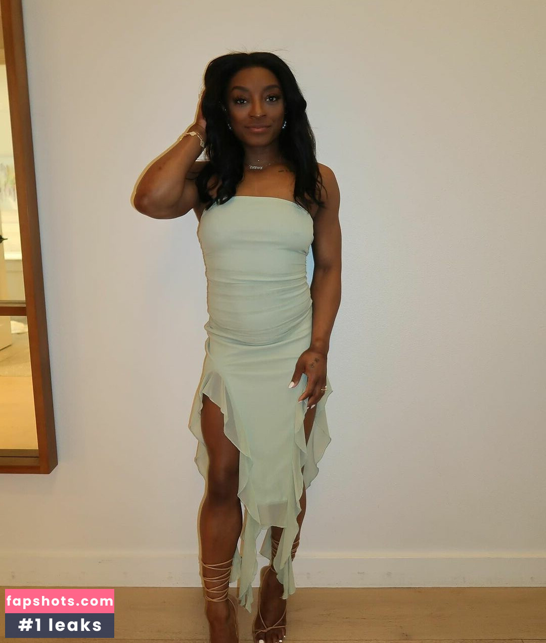 Simone Biles gallery photo #54