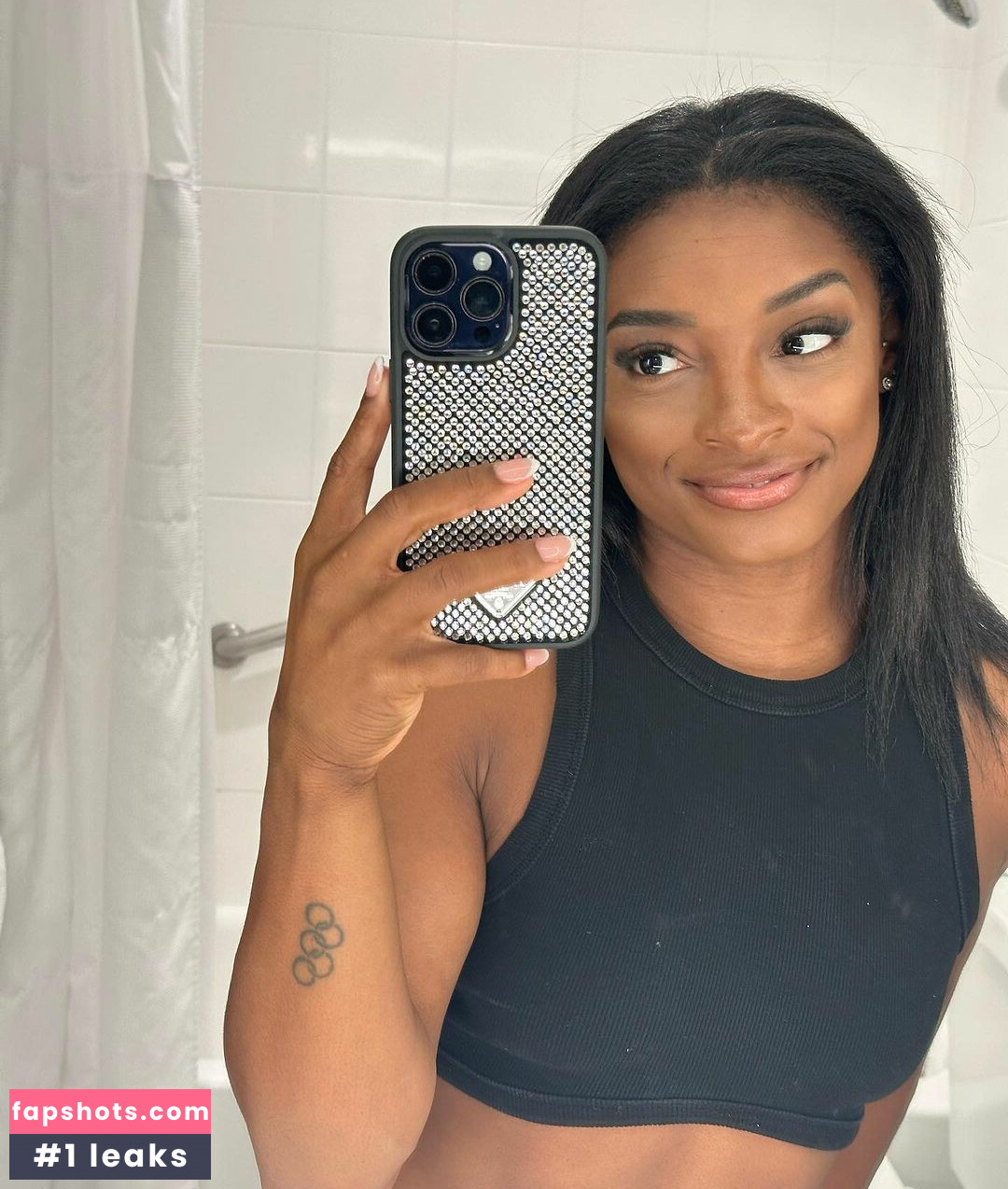 Simone Biles gallery photo #78