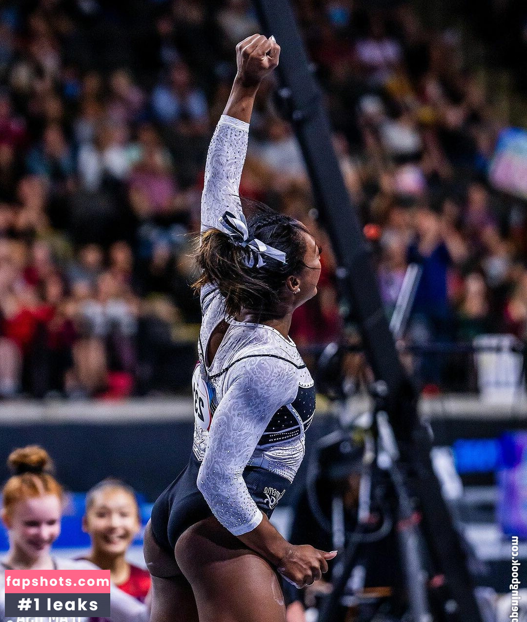 Simone Biles gallery photo #86