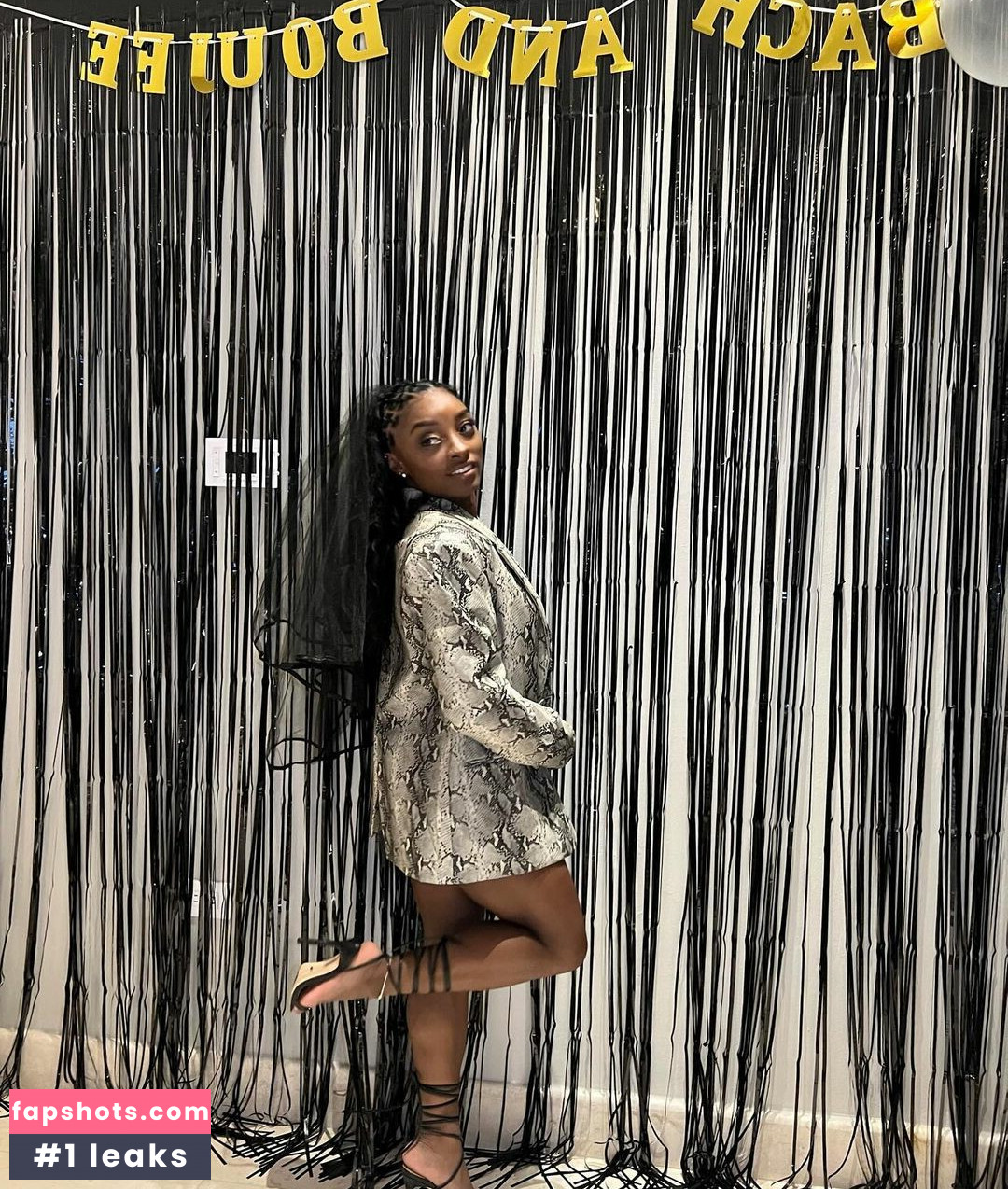 Simone Biles gallery photo #96