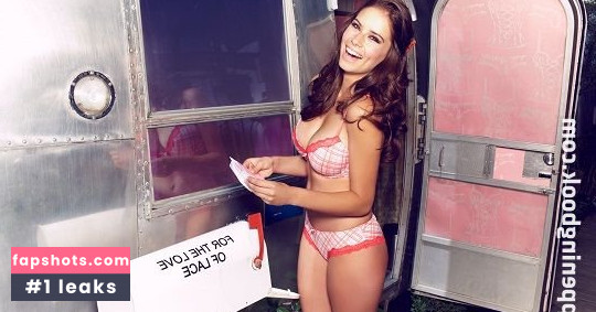 Simone De Kock gallery photo #30