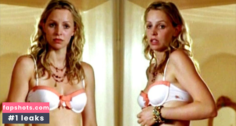 Simone Hanselmann gallery photo #40