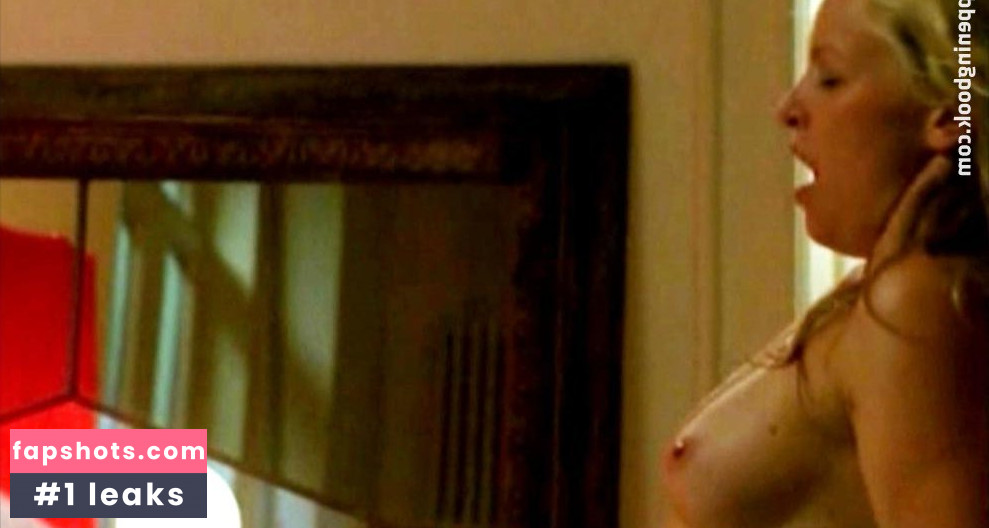 Simone Hanselmann gallery photo #44