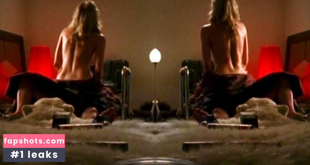 Simone Hanselmann gallery photo #47