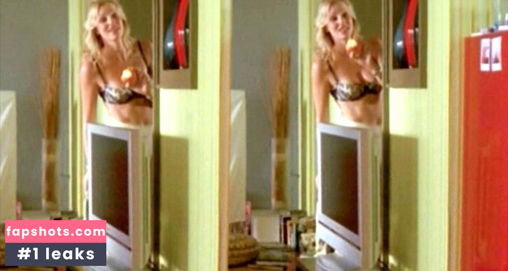 Simone Hanselmann gallery photo #51